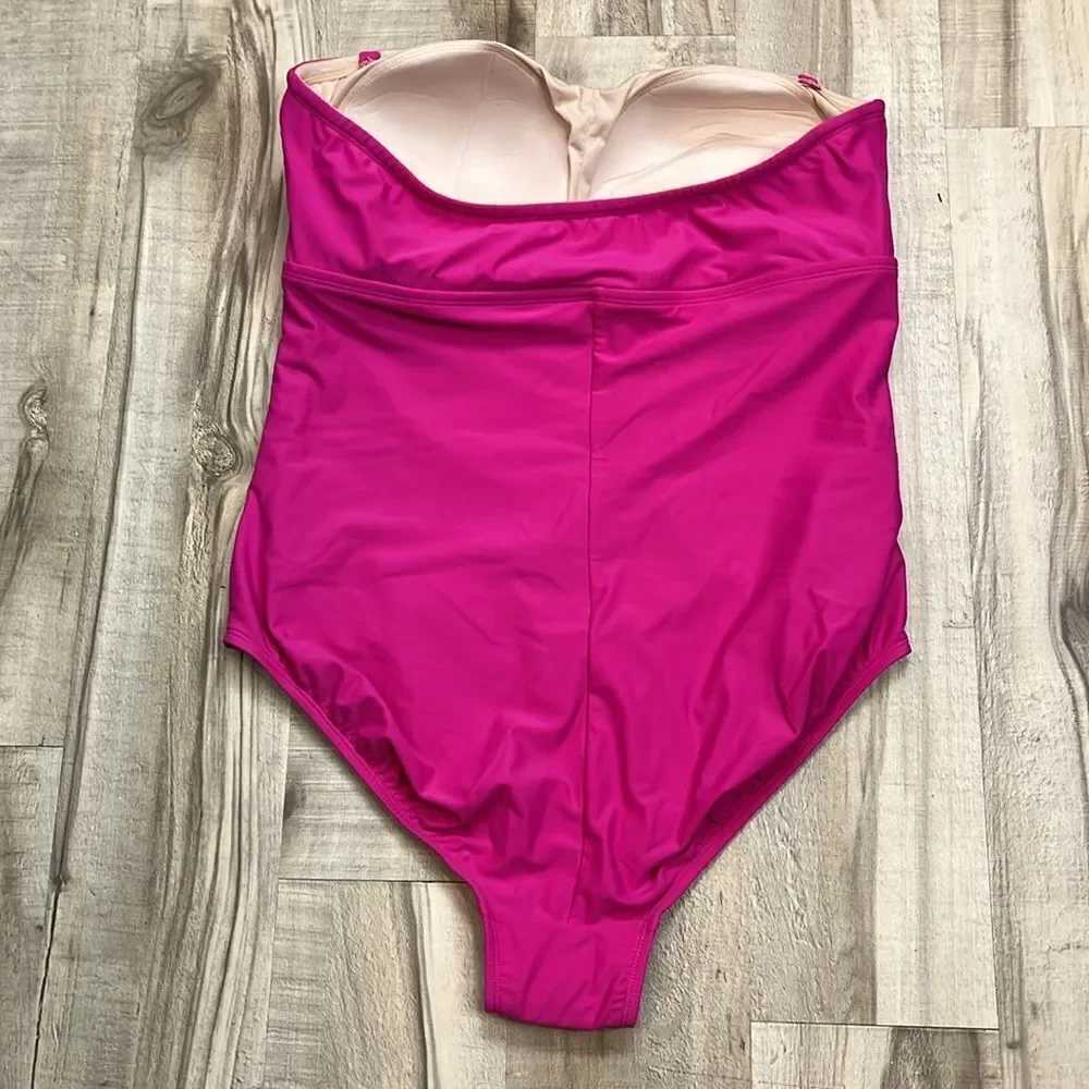 NWT Kona Sol Tummy Control Twist-Front One Piece Swimsuit sz 20 missing strap